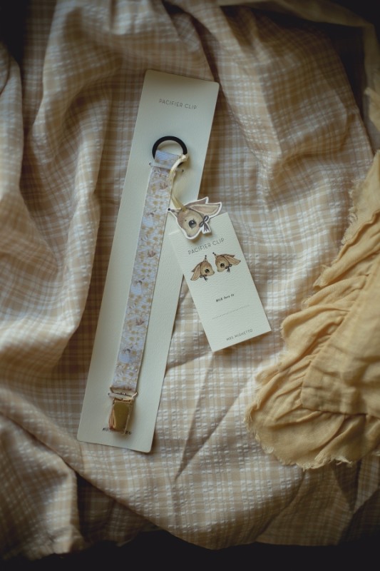 MRS MIGHETTO, ZAWIESZKA DO SMOCZKA, PACIFIER HOLDER SWAN & SPARROW