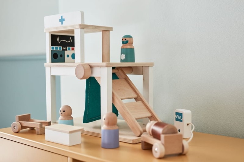 Kids Concept Aiden Drewniana Zabawka Szpital z Figurkami