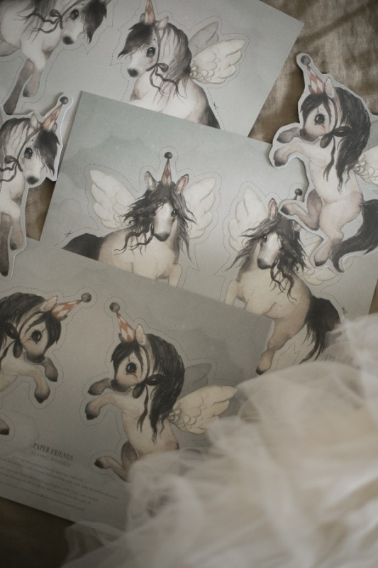 MRS MIGHETTO PAPER FRIENDS – FLYING PONIES