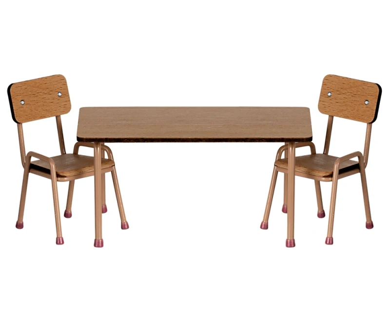 Maileg stół z krzesłami dla myszek