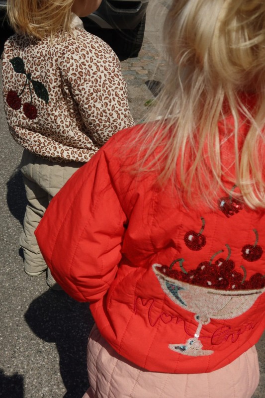 Konges Sløjd kurtka bomberka z cekinami Fiery Red 122-128