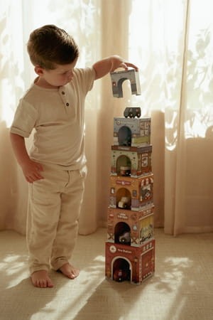 Little Dutch Wieża do układania + 6 autek 