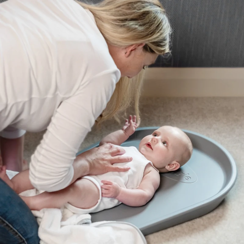 Shnuggle Mata do Przewijania z Pianki Squishy Grey