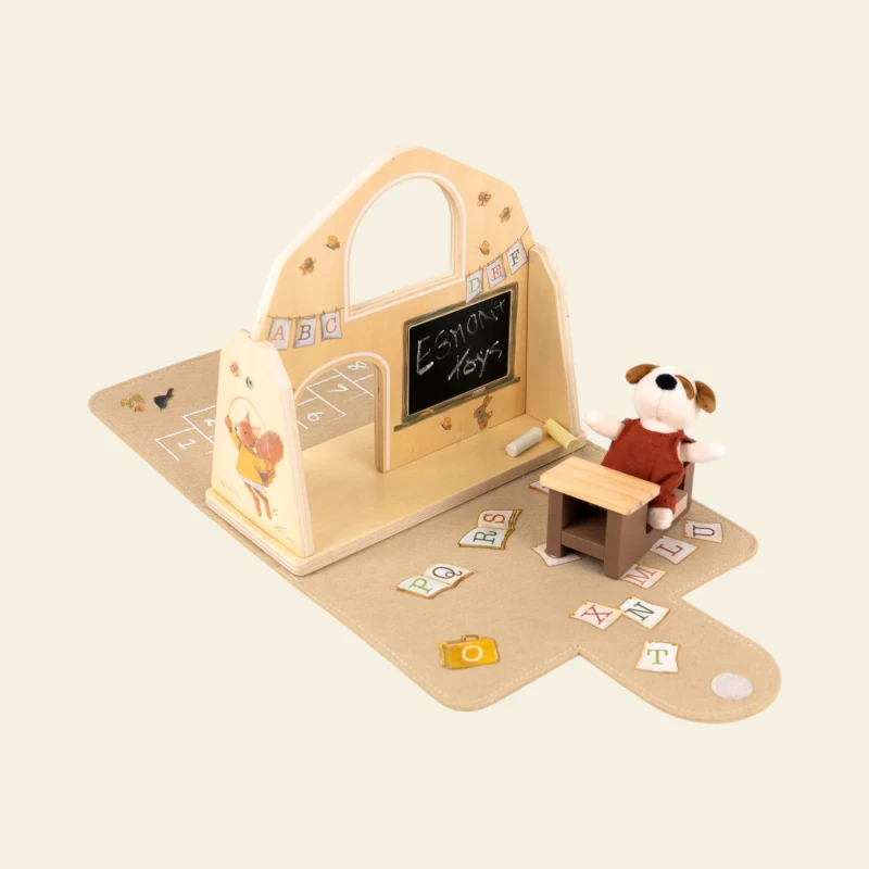 EGMONT Mini przyjaciele - Szkoła