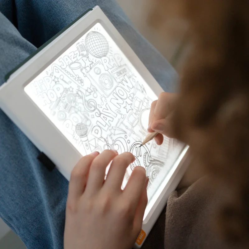 Kidywolf KIDYDRAW – podświetlany tablet do nauki rysowania meli melo