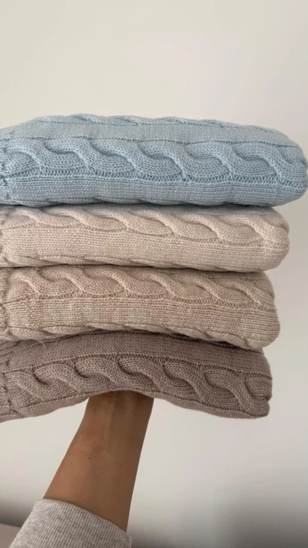 Yosoy koc 100% merino warkocz kremowy