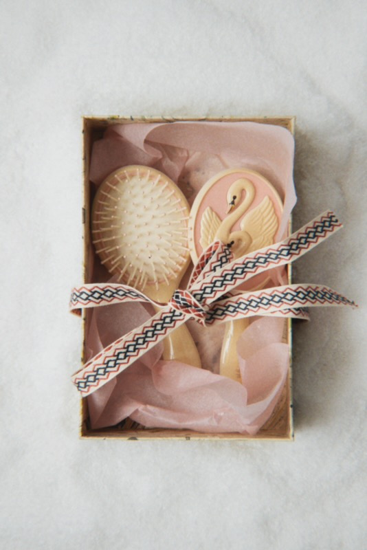 Konges Sløjd zestaw do włosów, Swan Beauty Set