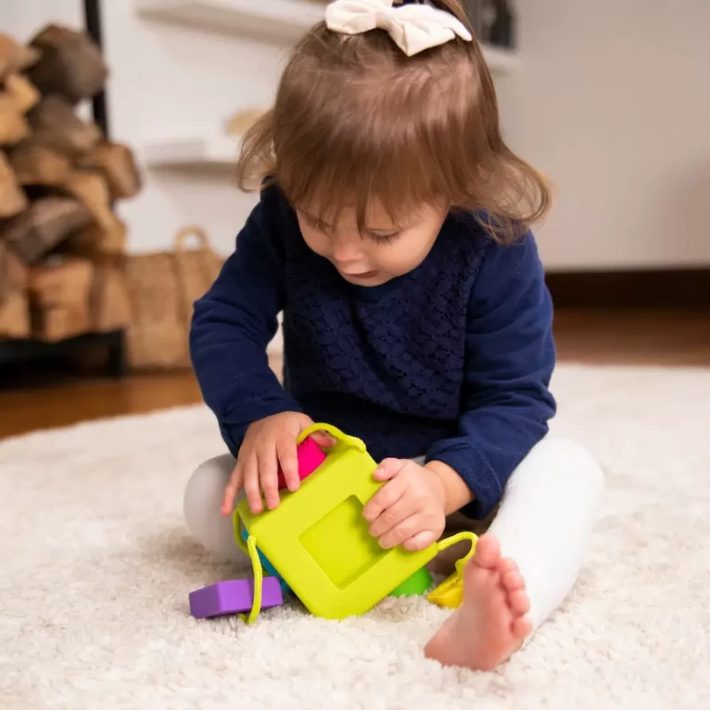 Fat Brain Toy Sorter Kostka OombeeCube