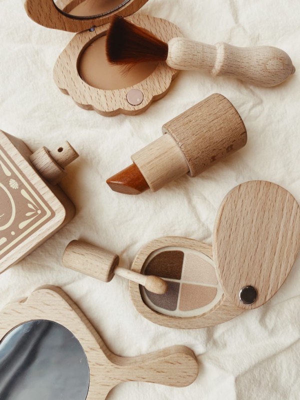KONGES SLOEJD drewniany zestaw do makijażu, Beauty Set